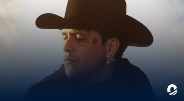 Christian Nodal pospuso conciertos de su gira tras grave infección estomacal
