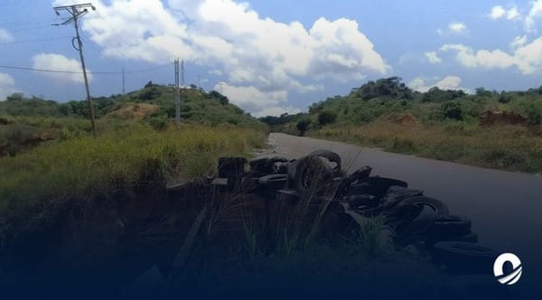 Carretera Anaco-La Ceiba cráter