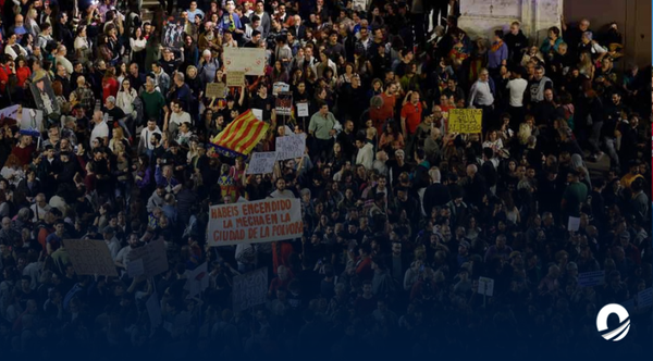 Protestas por gestión de la Dana dejaron tres detenidos y 30 policias heridos en Valencia
