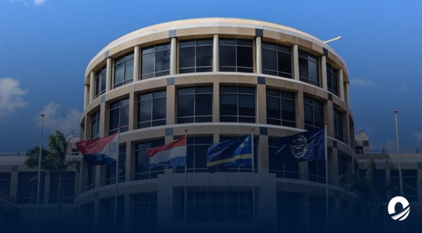 Nueva ola de migrantes venezolanos podrían arribar a Curazao, alertó el Banco Central