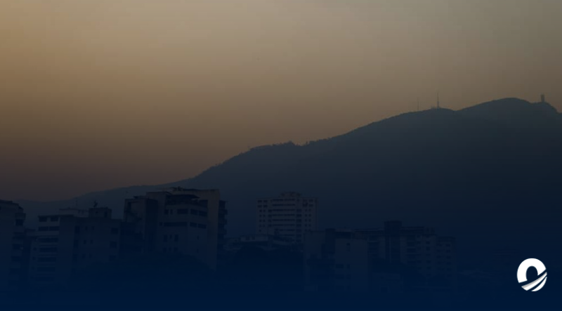 Capa de humo cubrió varias zonas de Caracas